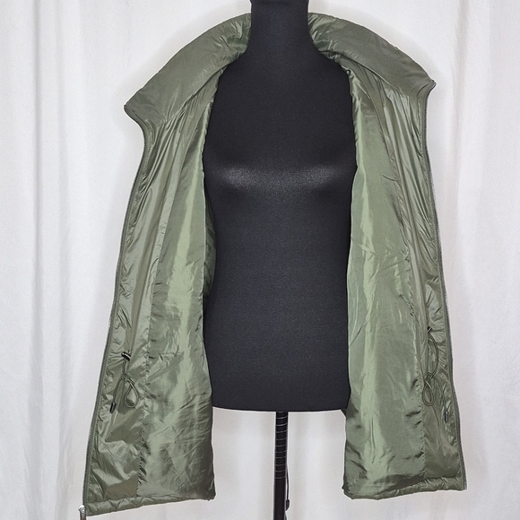 Lane Bryant Plus Size Quilted Vest - Size 22/24 - Picture 7 of 16